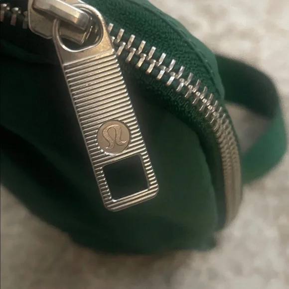 Lululemon Beltbag - Picture 3 of 4